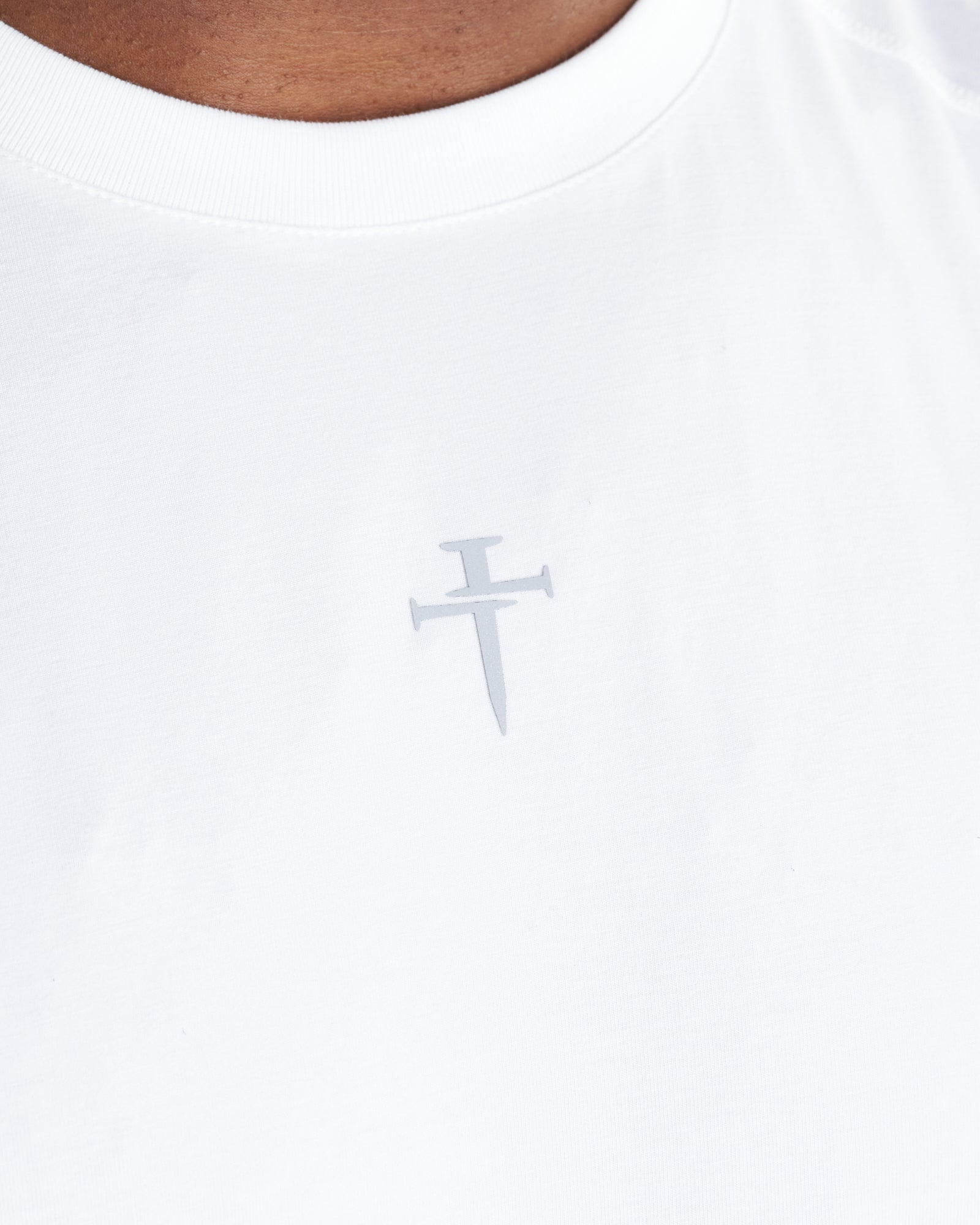 Core Raglan Cutoff - White